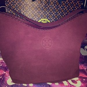 Beautiful must Have Burgundy purse 👜